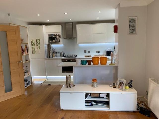Chic 3 Bed Apartment Near London Bridge With Balcony المظهر الخارجي الصورة