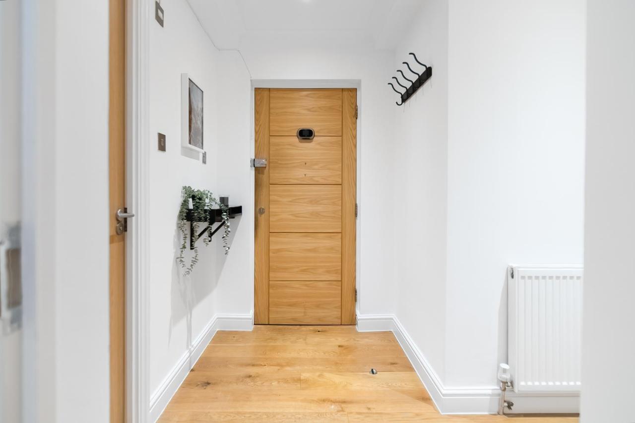 Chic 3 Bed Apartment Near London Bridge With Balcony المظهر الخارجي الصورة