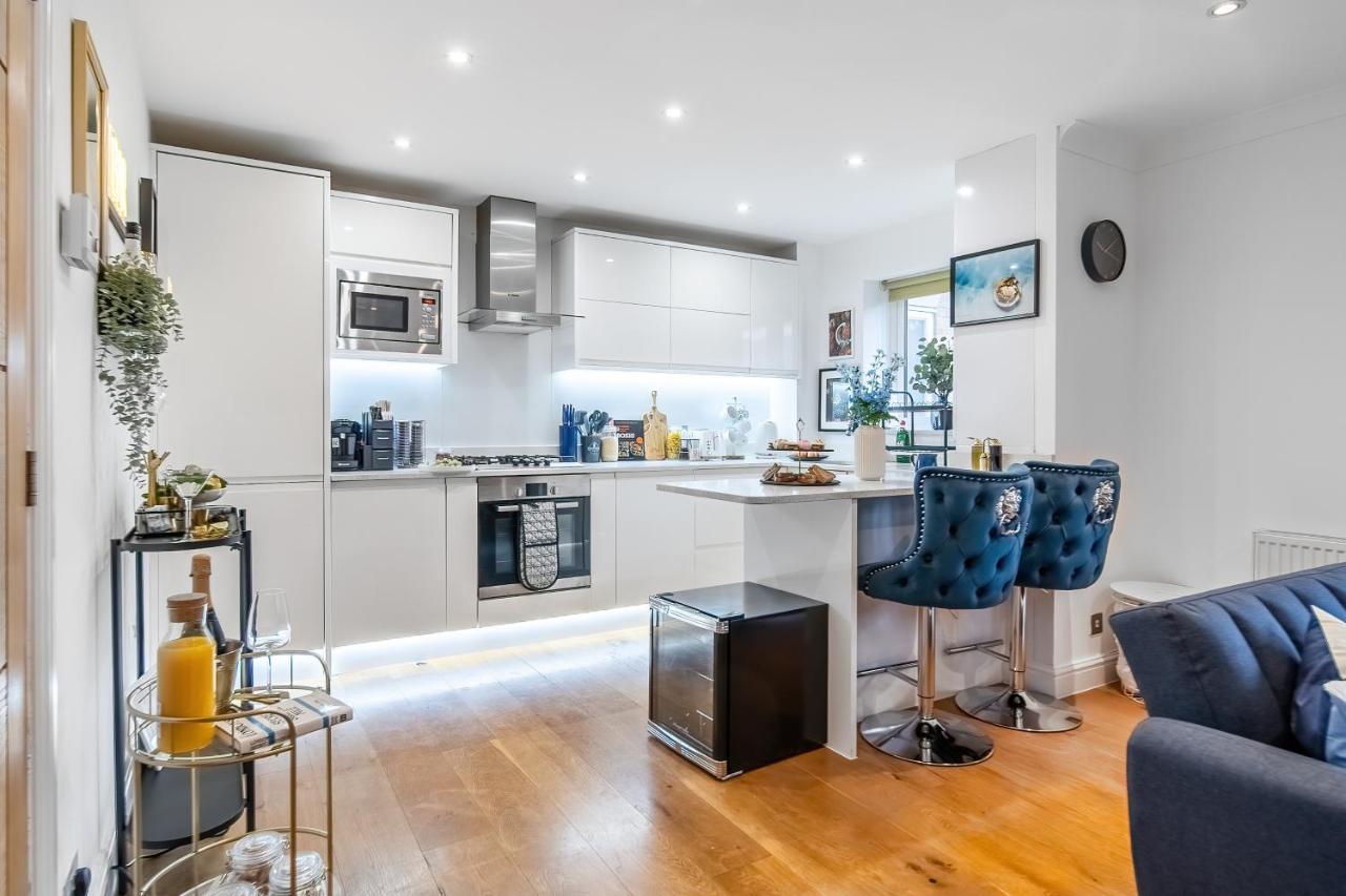 Chic 3 Bed Apartment Near London Bridge With Balcony المظهر الخارجي الصورة