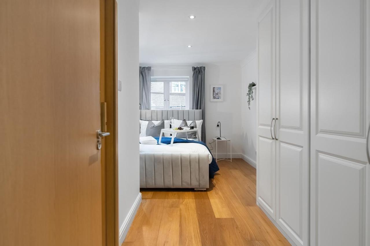 Chic 3 Bed Apartment Near London Bridge With Balcony المظهر الخارجي الصورة